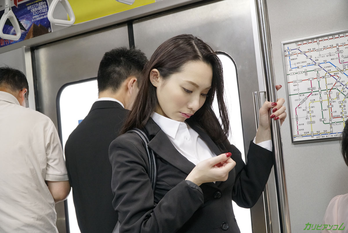 痴○に襲われる美人ＯＬ
