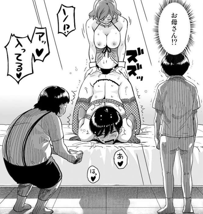 母のペニバン2穴同時ハメを鑑賞する息子